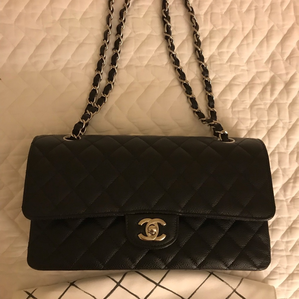 ❌SOLD. Chanel classic double flap medium/large